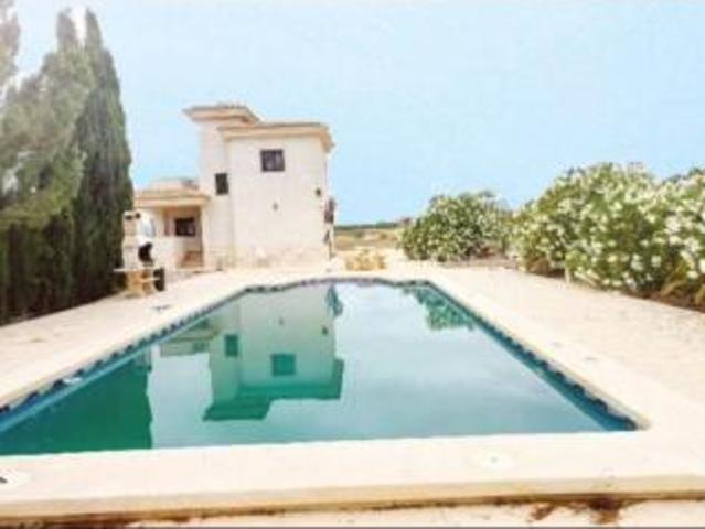Casa en venta en el Vinalopó Mitjà / El Vinalopó Medio, Valencia