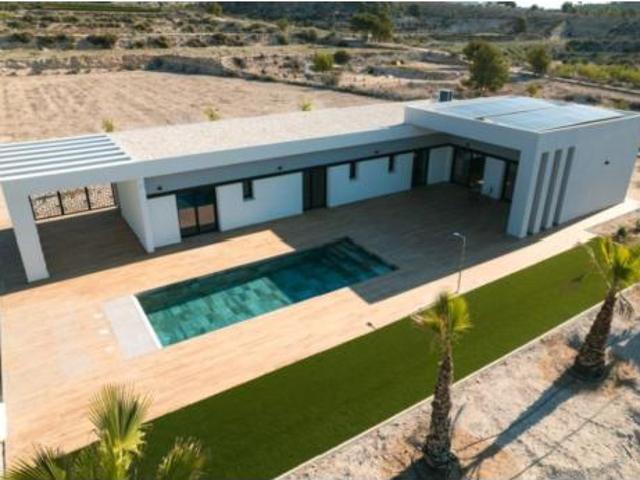 Casa en venta en el Vinalopó Mitjà / El Vinalopó Medio, Valencia