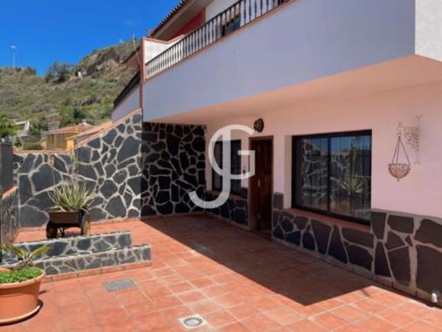 Casa en venta en Tenerife, Urbanización la Baranda