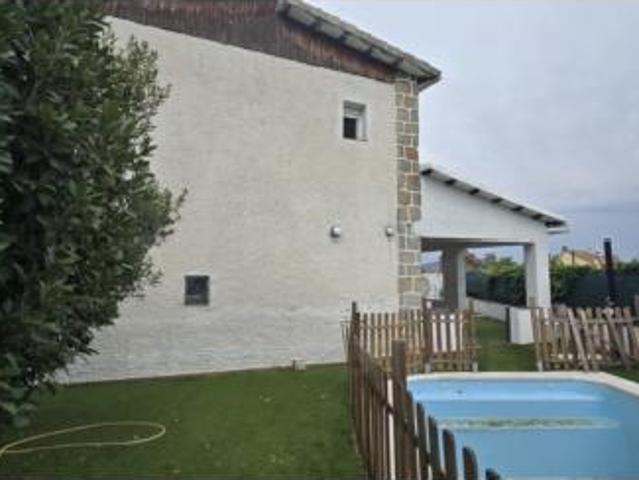 Casa en venta en El Tiemblo, Castilla y León