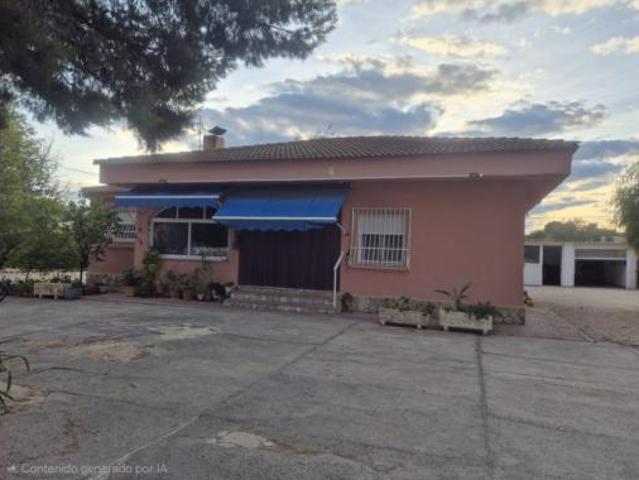 Casa en venta en el Vinalopó Mitjà / El Vinalopó Medio, Valencia