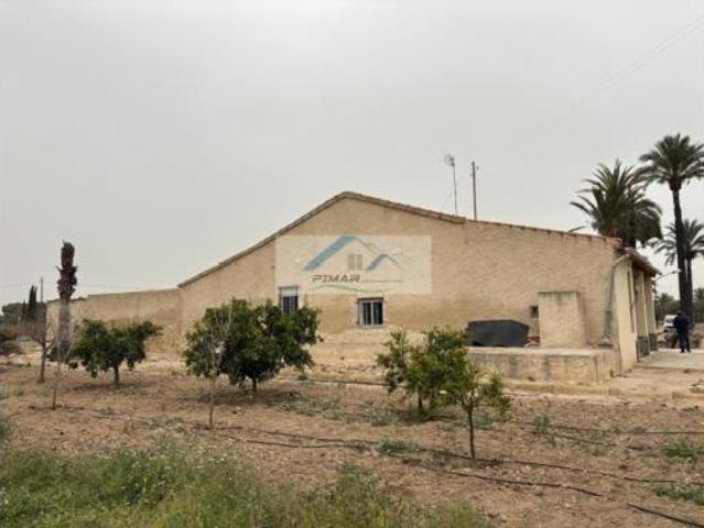 Casa en venta en Algorós, el Baix Vinalopó