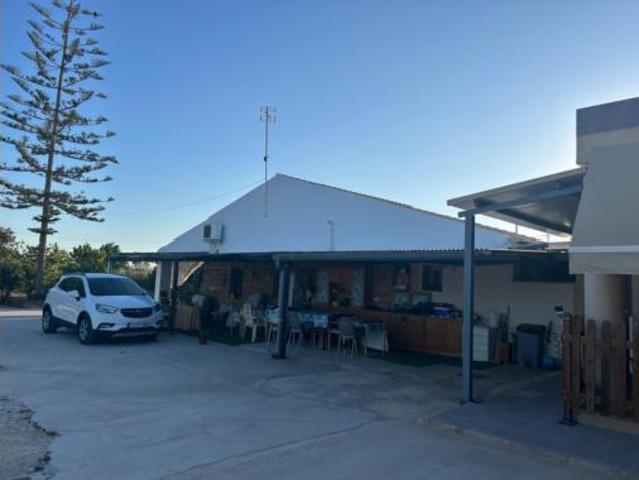 Casa en venta en Atzavares, el Baix Vinalopó