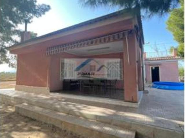 Casa en venta en Algorós, el Baix Vinalopó