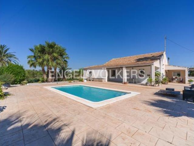 Casa en venta en la Foia, el Baix Vinalopó