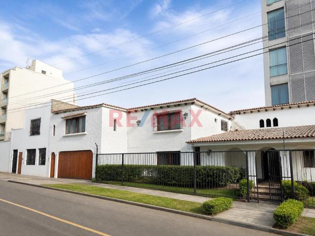 Casa venta en Santiago De Surco, Lima Metropolitana