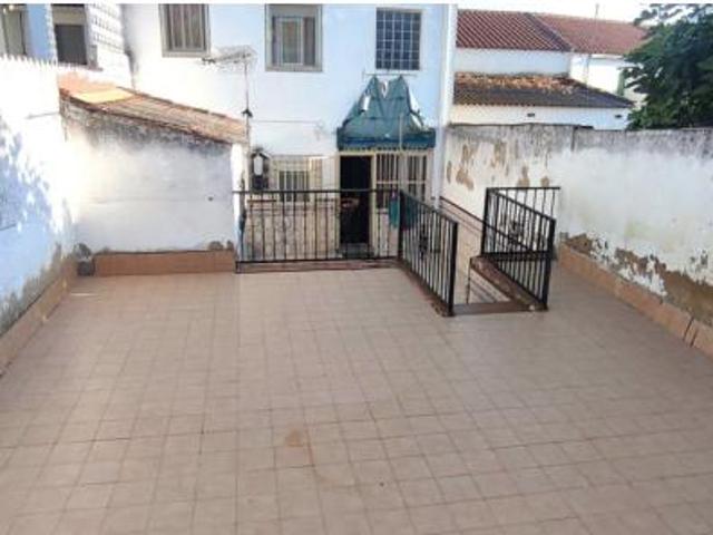 Casa en venta en Esparragalejo, Extremadura