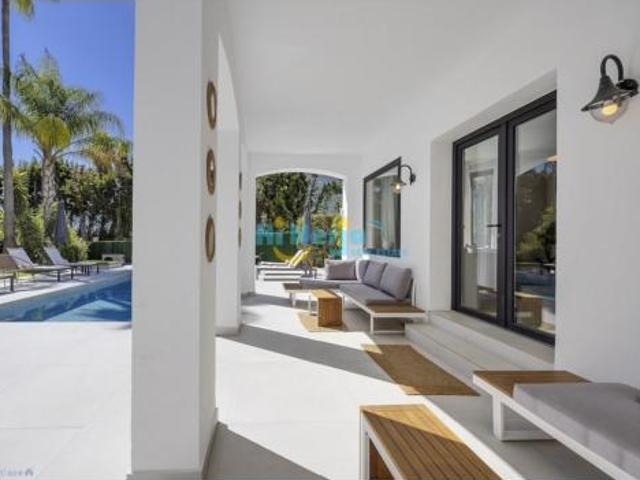Casa en venta en Atalaya, Costa del Sol Occidental