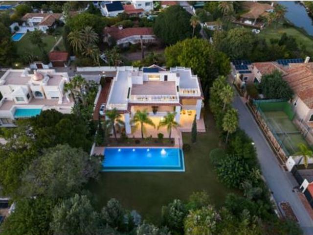 Casa en venta en Atalaya Park, Estepona