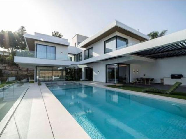 Casa en venta en Pelikan Park, Estepona