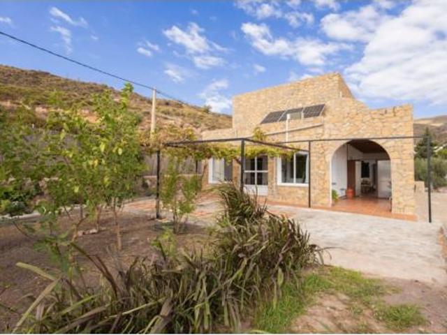 Casa en venta en Felix, Almería