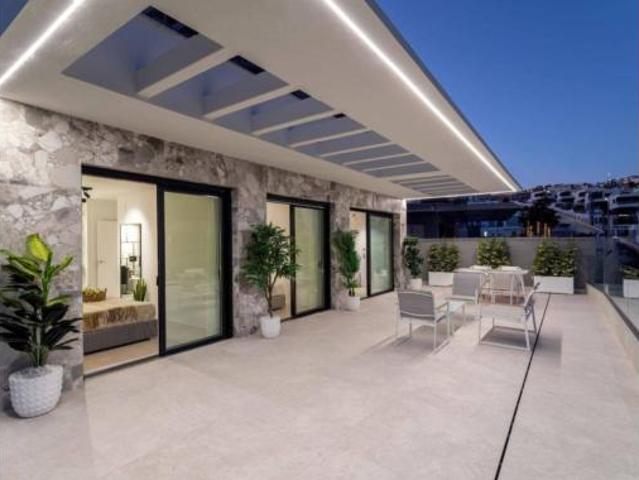 Casa en venta en Finestrat, Valencia