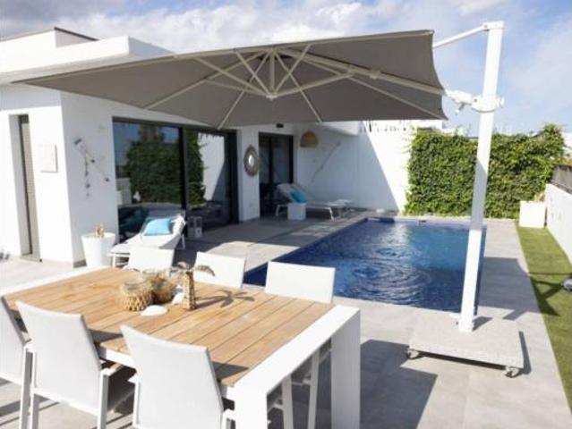 Casa en venta en Finestrat, Urbanització Golf Badia