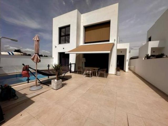 Casa en venta en Formentera Del Segura, Los Palacios