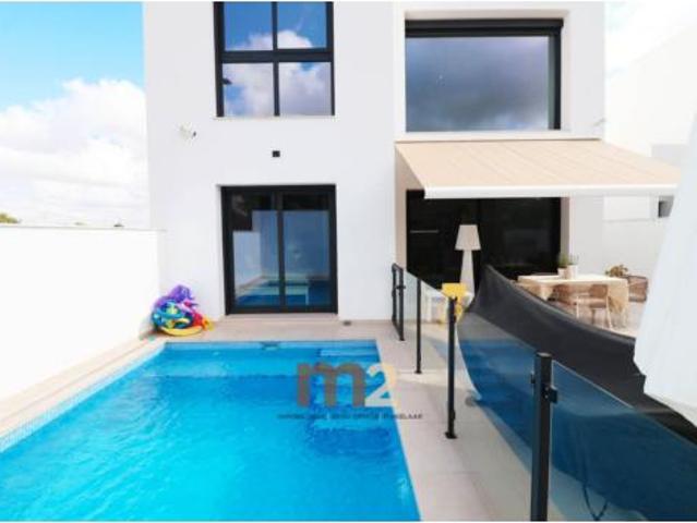 Casa en venta en Formentera Del Segura, Valencia
