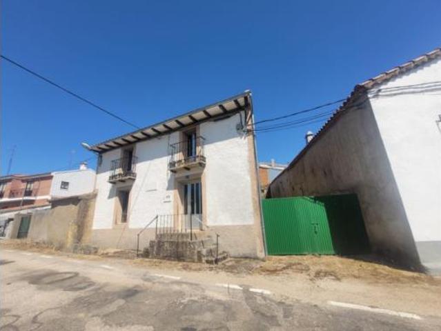 Casa en venta en Frades De La Sierra