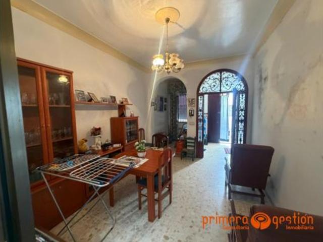 Casa en venta en Fuentes De Andalucía, Andalucía