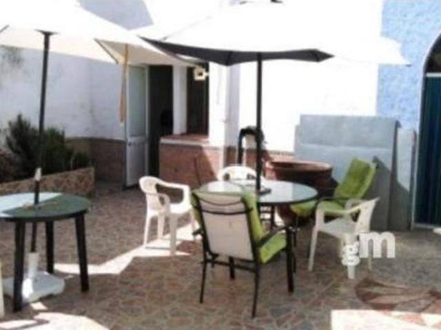 Casa en venta en Fuentes De León