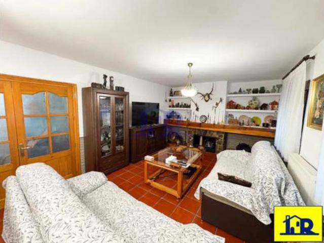 Casa en venta en Fuentes, Cuenca