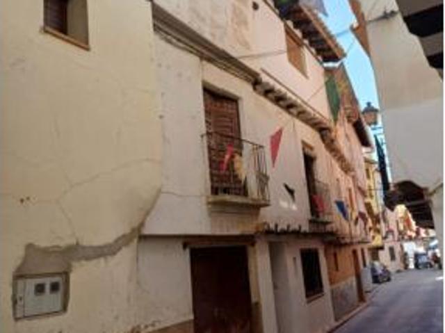 Casa en venta en Gea de Albarracín, Teruel