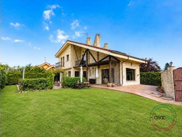 Casa en venta en Gijón, Asturias
