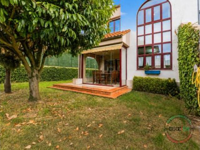 Casa en venta en La Camocha, Gijón