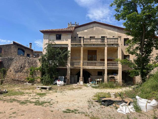 Casa en venta en Flaçà