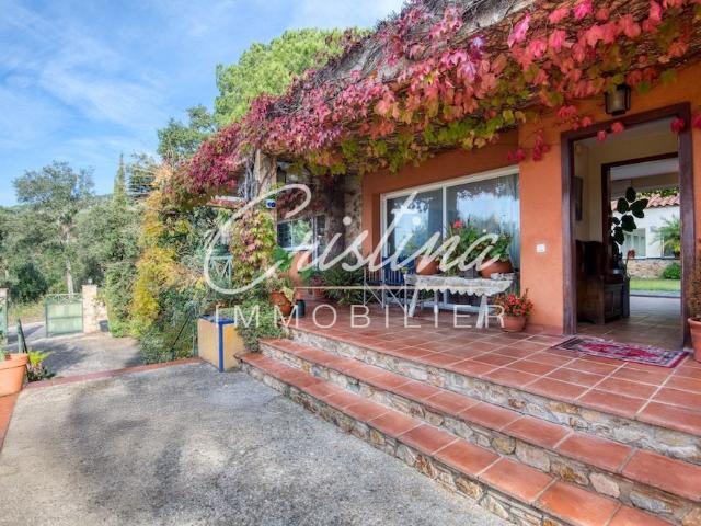 Casa en venta en Solius, Baix Empordà