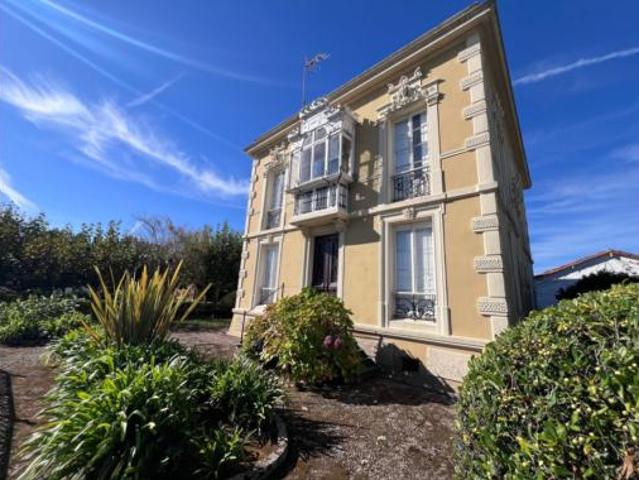 Casa en venta en Luanco / Lluanco, Gozón