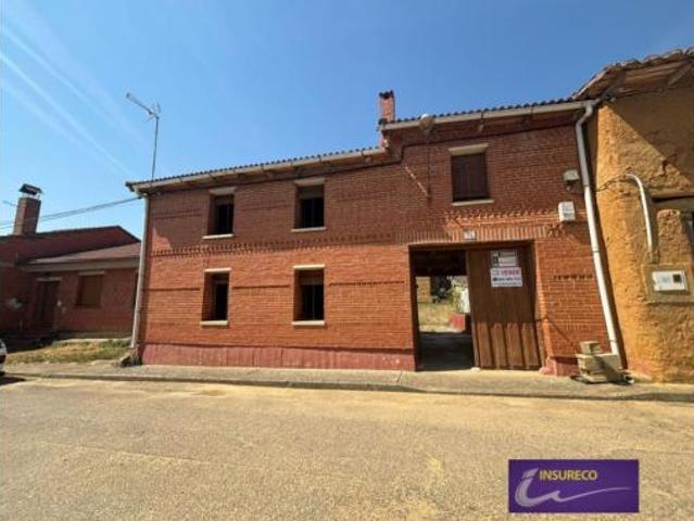 Casa en venta en Gradefes, Castilla y León