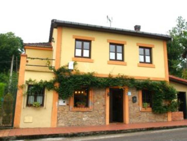 Casa en venta en Grado, San Pelayo