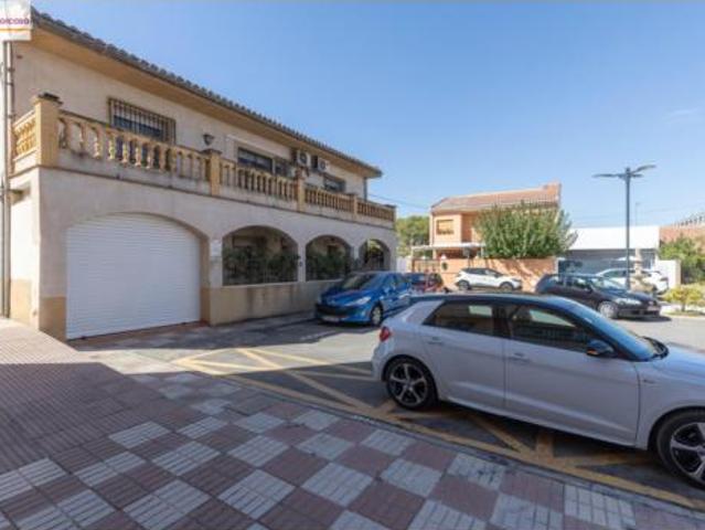 Casa en venta en Chana, Granada