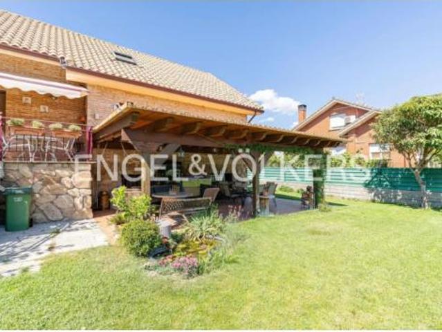 Casa en venta en Guadarrama, Madrid