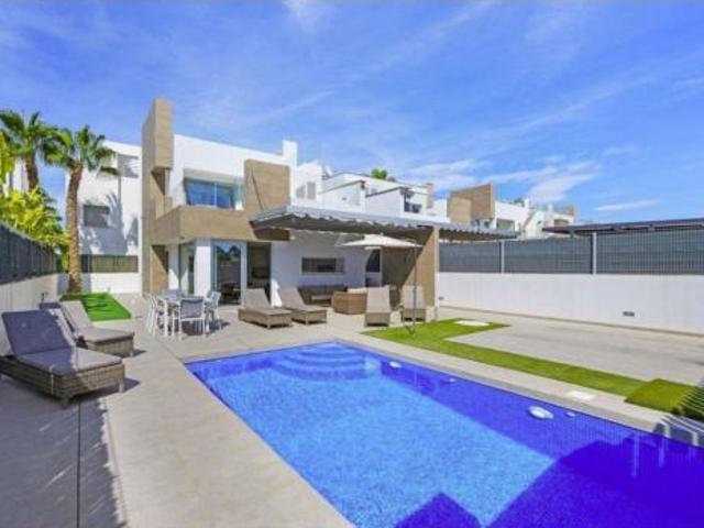 Casa en venta en Guardamar Del Segura