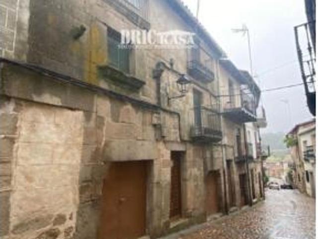 Casa en venta en Hoyos, Extremadura