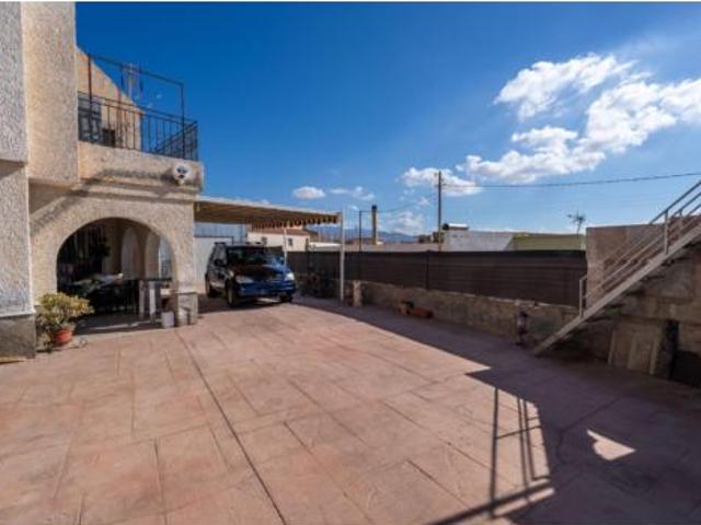 Casa en venta en La Gloria, Huércal De Almería