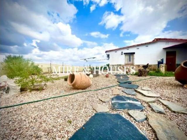 Casa en venta en Illana, Urbanización El Cuartillejo Casa en venta en Illana, Urbanización El Cuartillejo