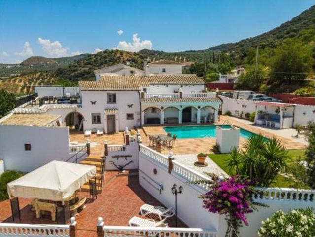 Casa en venta en Iznájar, Andalucía