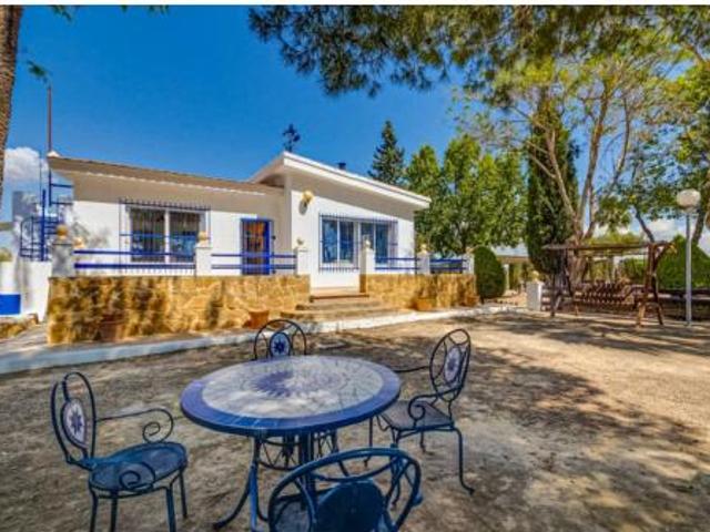 Casa en venta en Jacarilla