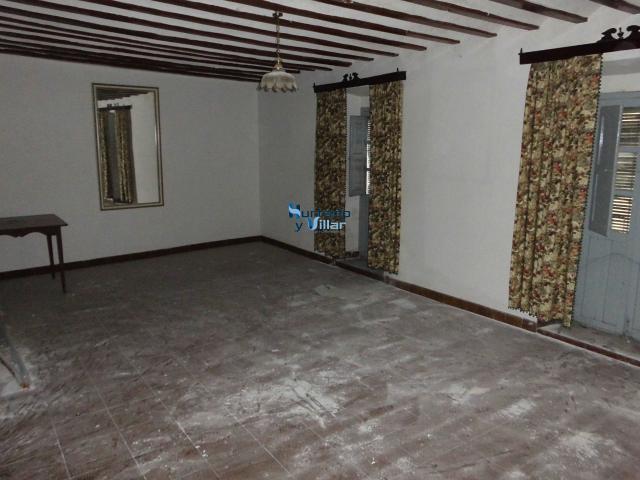 Casa en venta en Torreperogil, Andalucía
