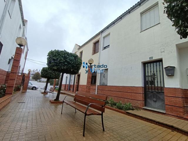 Casa en venta en Sabiote, Andalucía