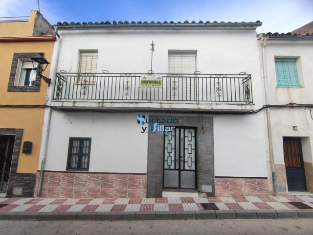 Casa en venta en Torreperogil, Jaén