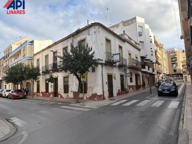 Casa en venta en Linares, Andalucía