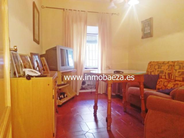 Casa en venta en Baeza, Andalucía