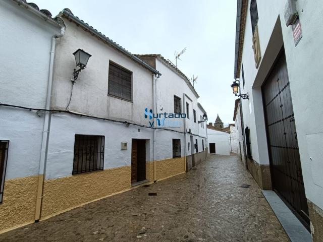 Casa en venta en Sabiote, Andalucía