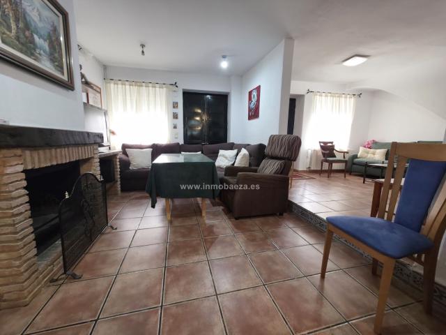 Casa en venta en Rus, Andalucía