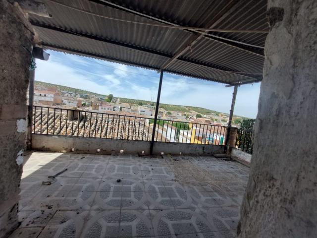 Casa en venta en Ibros, Jaén