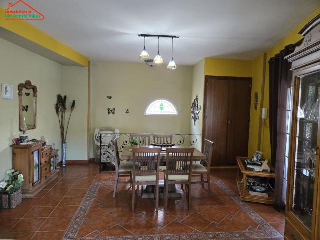 Casa en venta en Villacarrillo, Andalucía