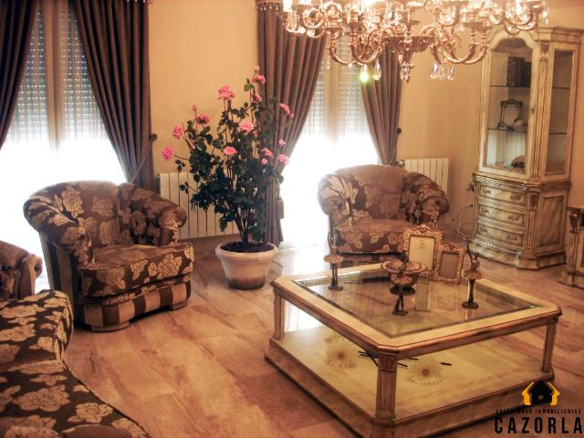 Casa en venta en Huesa, Andalucía