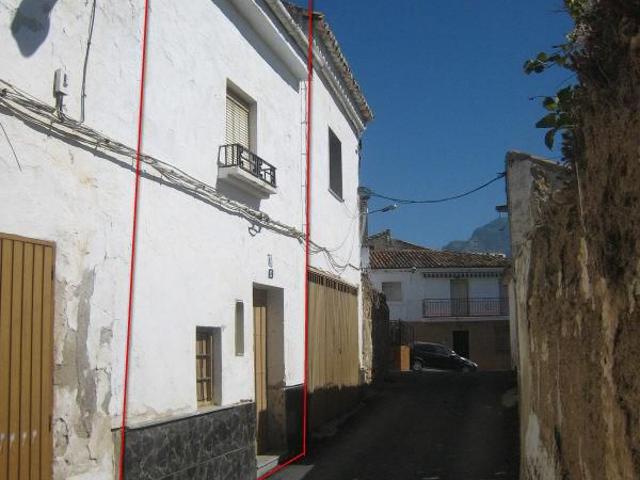 Casa en venta en Alcaudete, Jaén